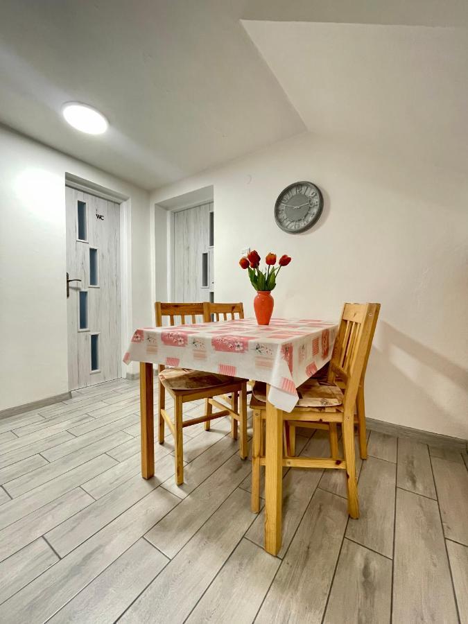 Apartman Klaudia Ruzomberok Exteriör bild