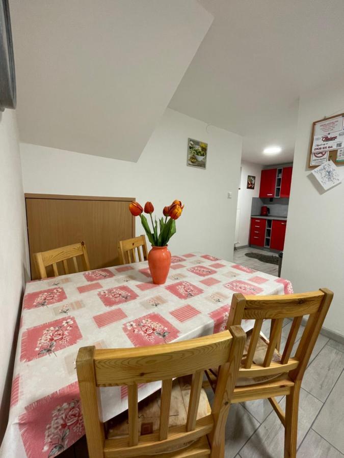 Apartman Klaudia Ruzomberok Exteriör bild