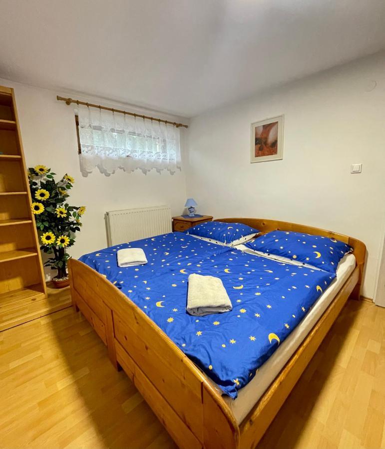 Apartman Klaudia Ruzomberok Exteriör bild