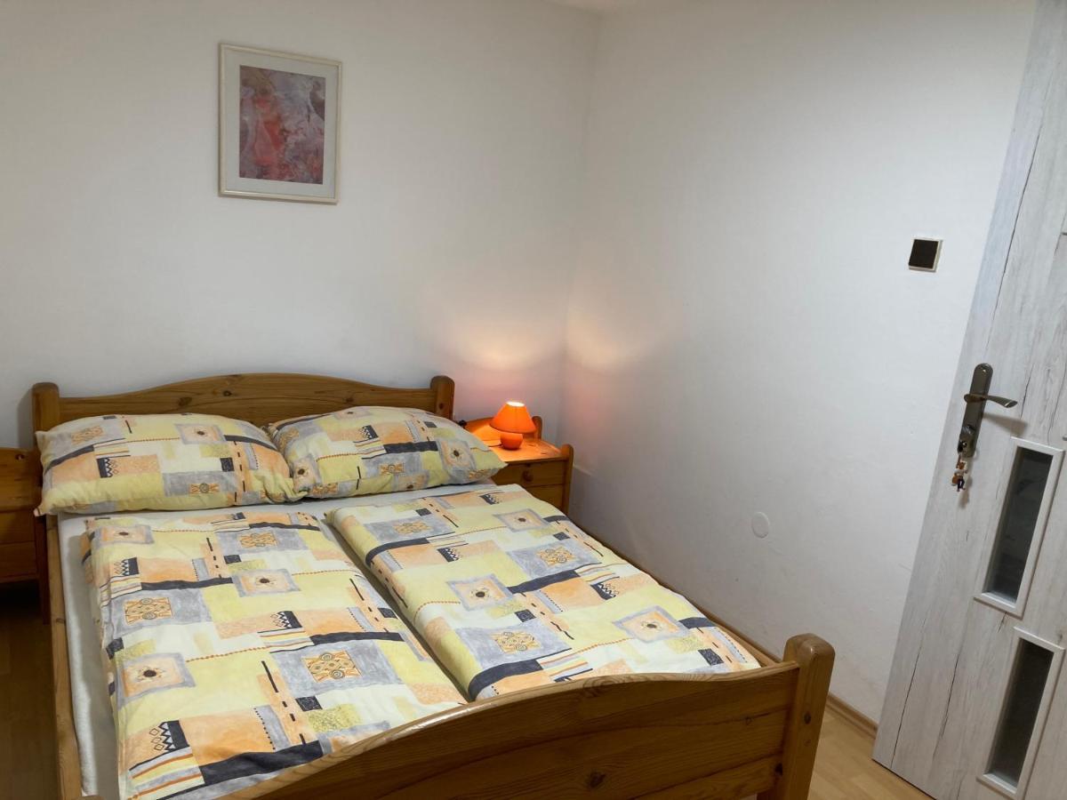 Apartman Klaudia Ruzomberok Exteriör bild